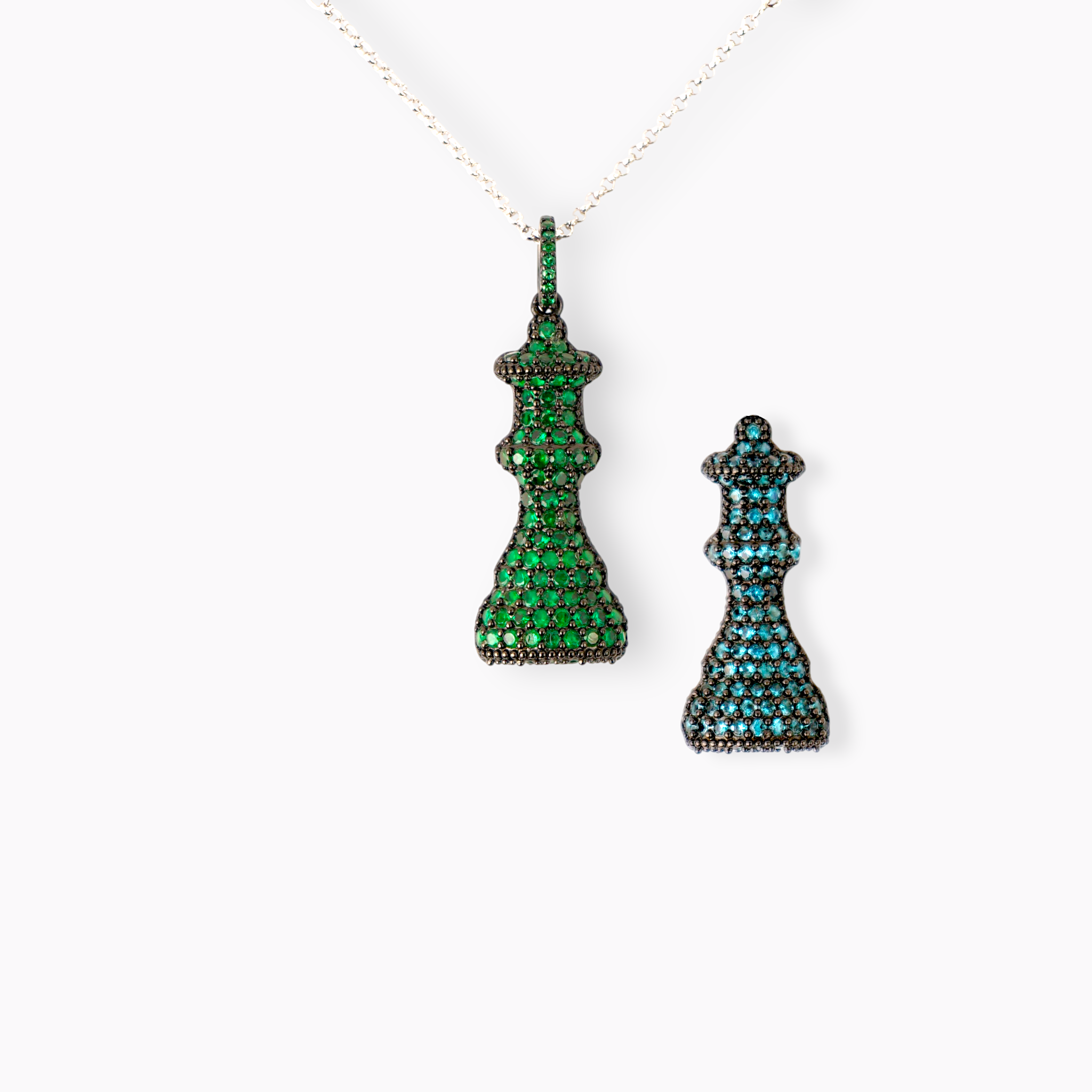 Master Chess Gaia Queen Adjustable Necklace